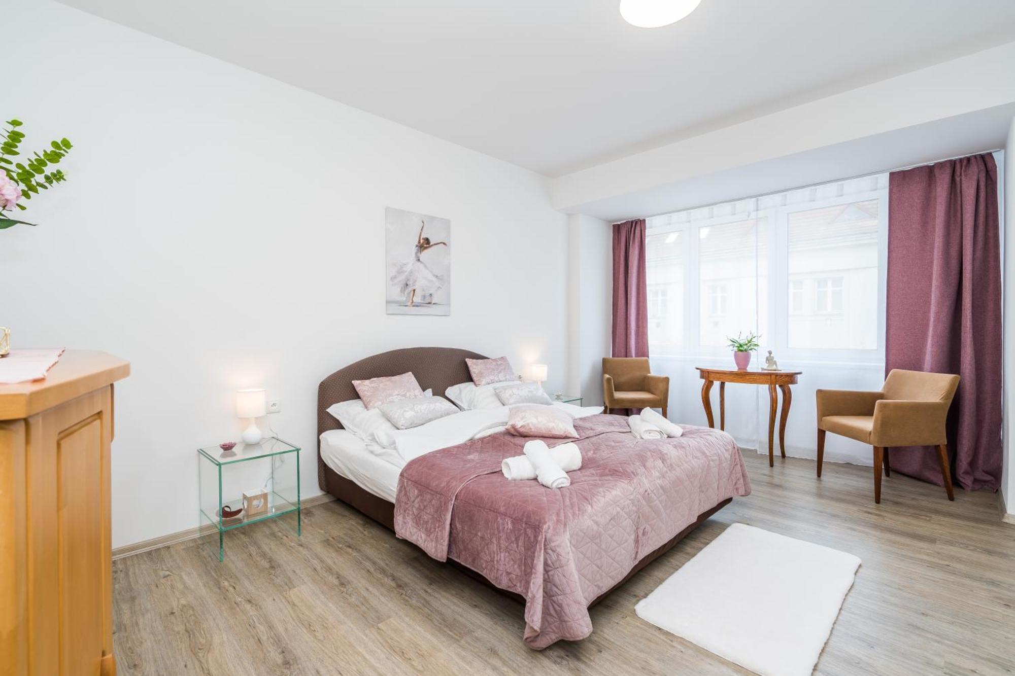Perla Hradce 302 Hradec Kralove Exterior foto