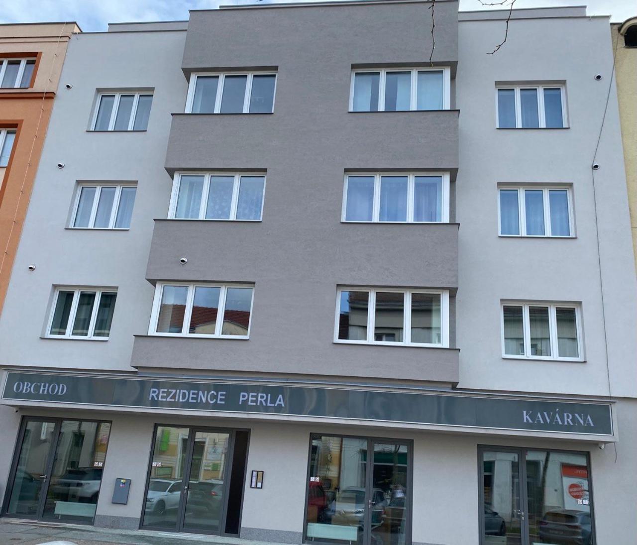 Perla Hradce 302 Hradec Kralove Exterior foto